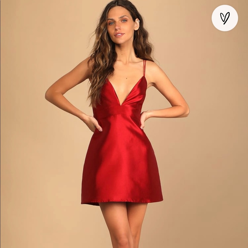 NEW WITH TAGS! Lulus dress size medium!!